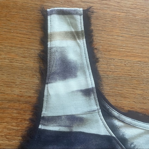 Simply Vera Wang sleeveless top size M - Picture 3 of 13